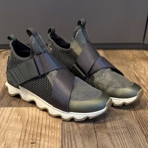 Sorel Women’s kinetic camo sneakers